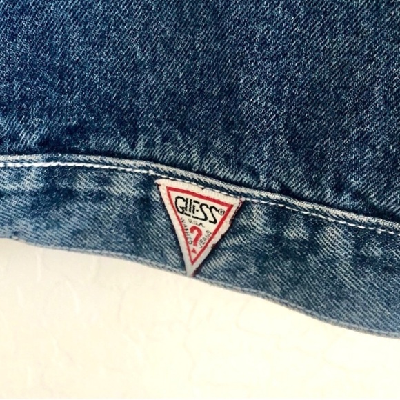 1990’s Vintage Guess Denim Jean Jacket - Picture 5 of 12